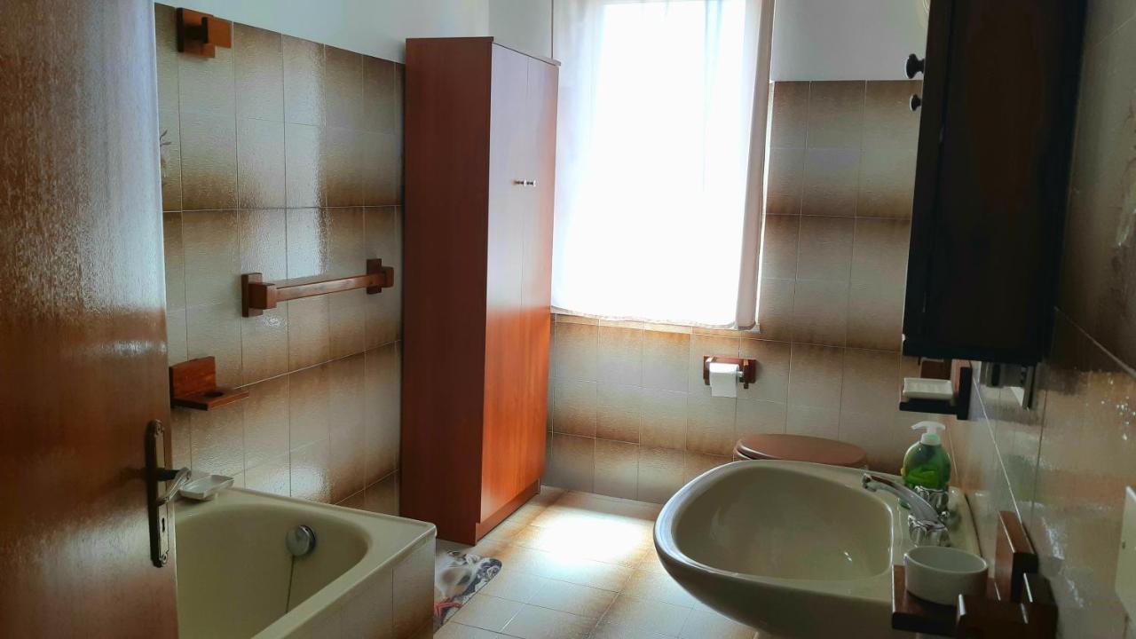 Mare&Monti Villa Telti Екстериор снимка